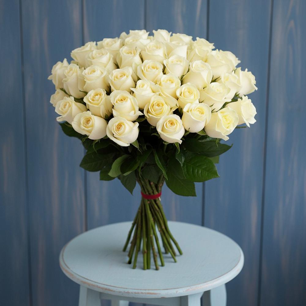 Букет 51 Белая роза Эдлесс Лав в Глазове