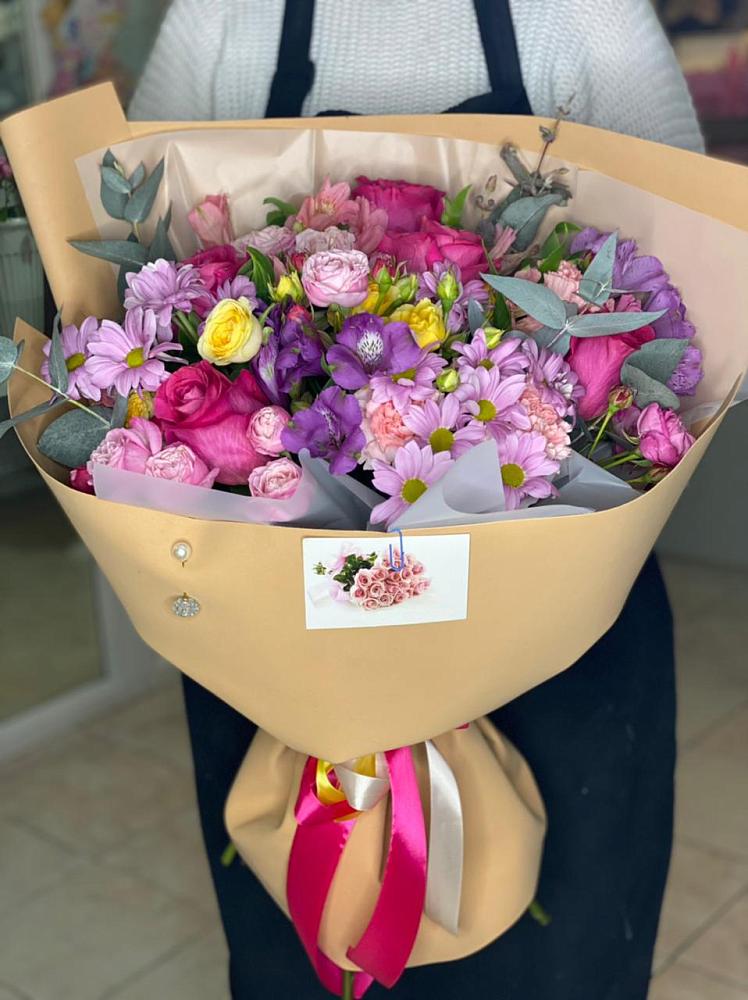 Букет цветов из: Хризантемы, Гвоздики и Альстромерии в Глазове