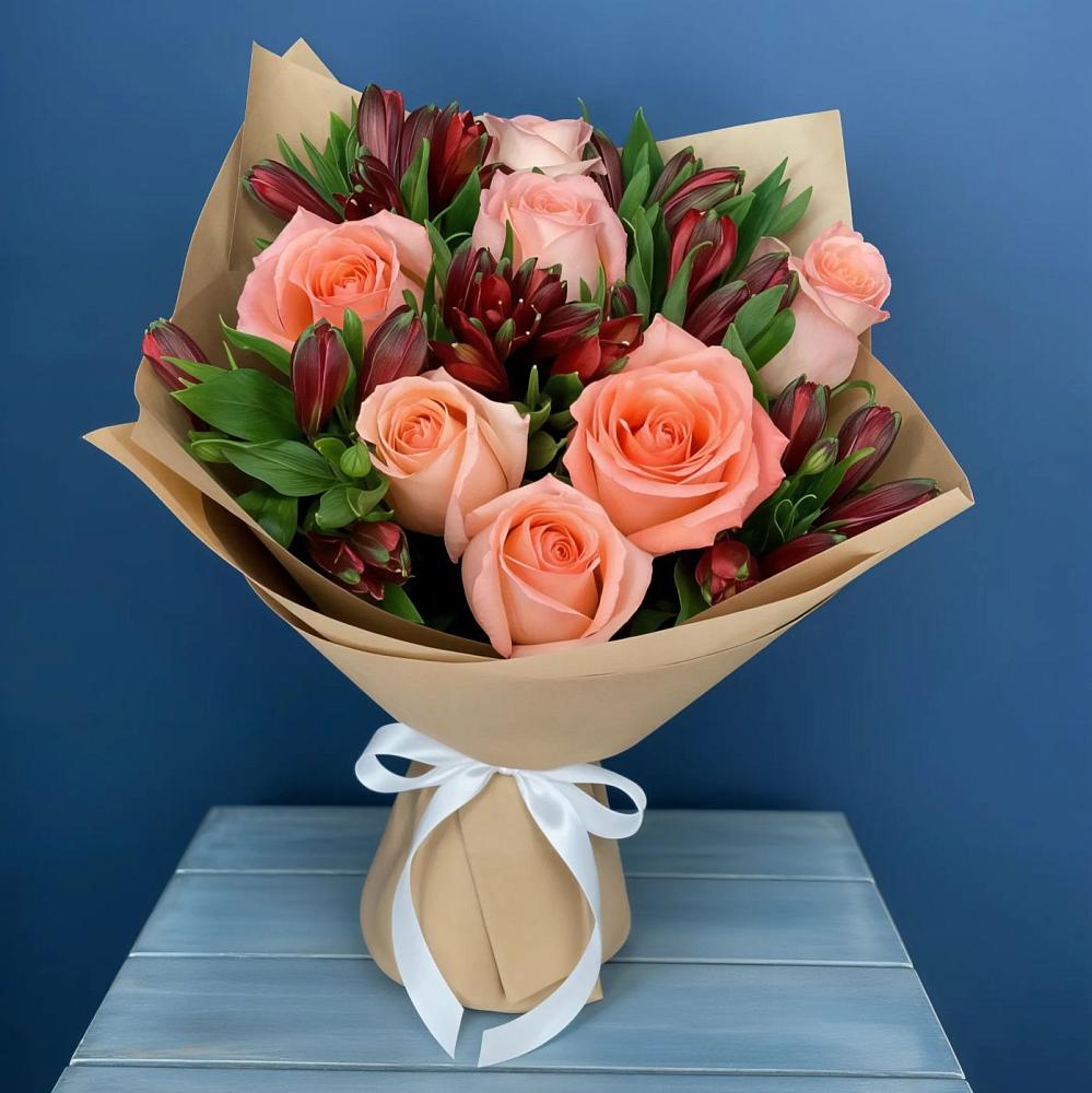 Букет цветов из: Розы и Альстромерии в Глазове