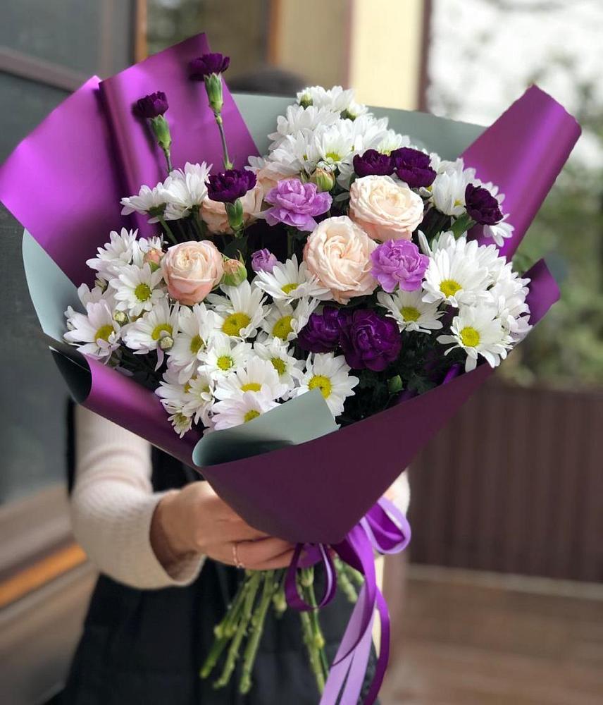 Букет цветов из: Хризантемы, Гвоздики и Розы в Глазове