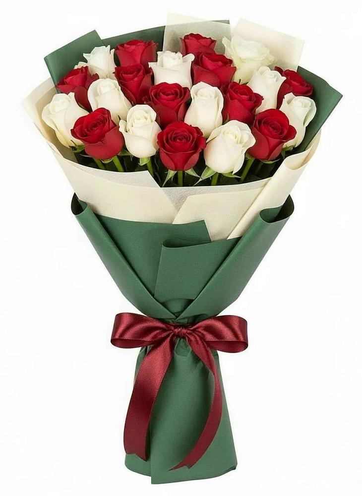 Букет Микс из красных и белых роз в Глазове