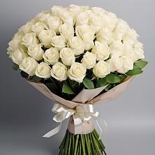 Букет 101 беля роза Белоснежка в Глазове