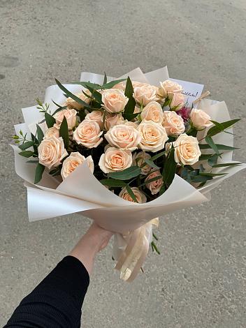 Букет Кремовые розы Латте в Глазове