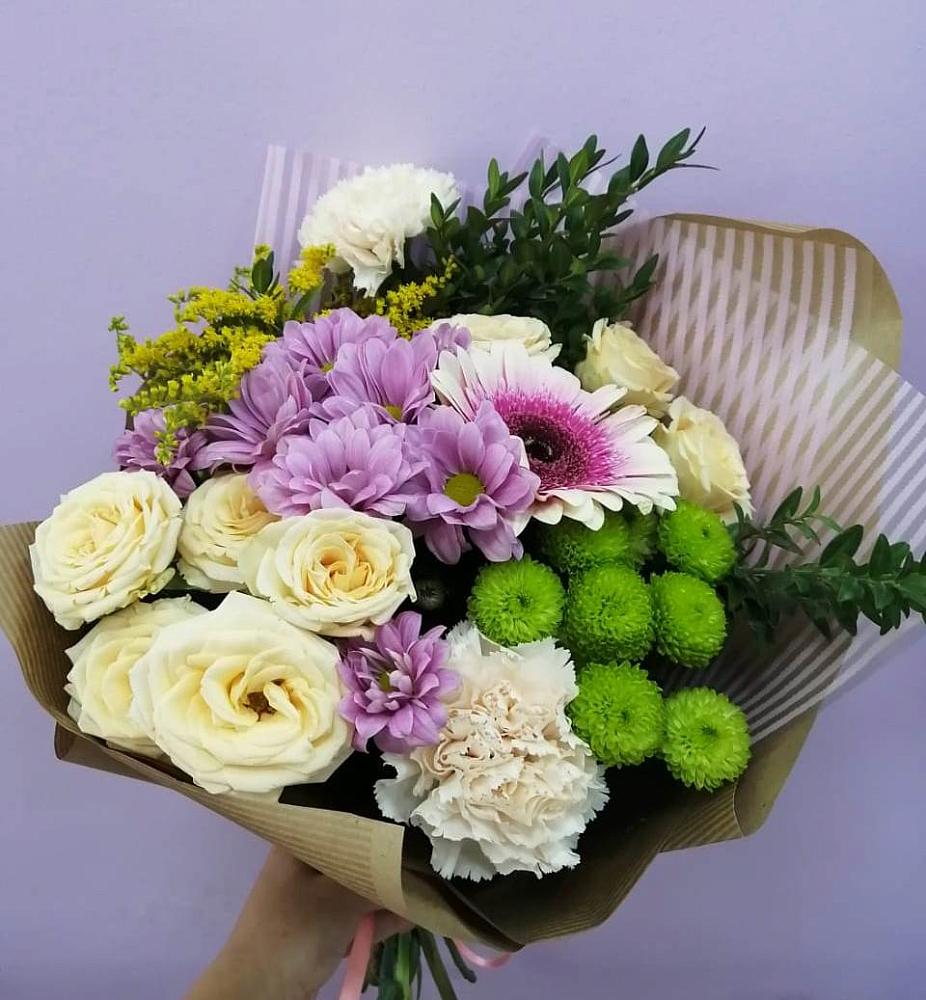 Букет цветов из: Хризантемы, Розы, Гвоздики и Герберы в Глазове