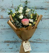 Букет цветов из:  Розы и Лизиантусы #REPLACE_PRED# Глазове