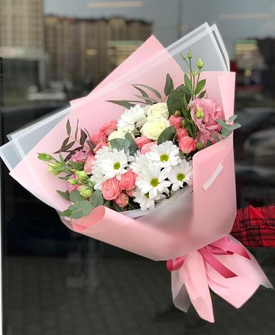 Букет цветов из: Розы, Лизиантусы и Хризантемы в Глазове